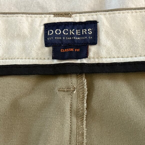 Dockers Classic Fit Khaki Tan Mens Straight Fit Flat Front Casual Straight Pants - Picture 7 of 10